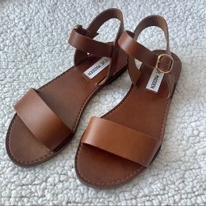 STEVE MADDEN Dark Brown Leather Sandals